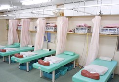 本中山接骨院　施術室